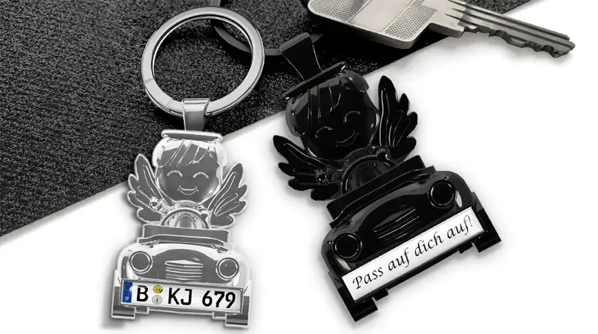 head-keychain-angel-in-car-license-plate-coated