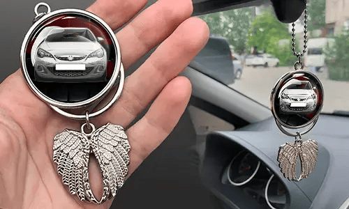 category-mirror-chain-angel-wings-1