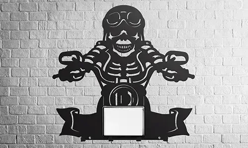 gallery-keyholder-wall-skeleton-motorcycle-rider-license-plate-text-printed-1