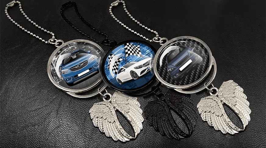 head-mirror-chain-angel-wings-1